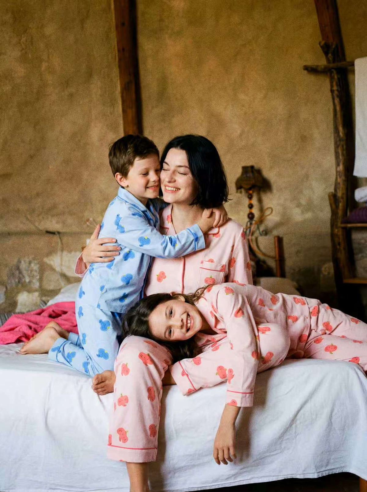Mom(s) & Me