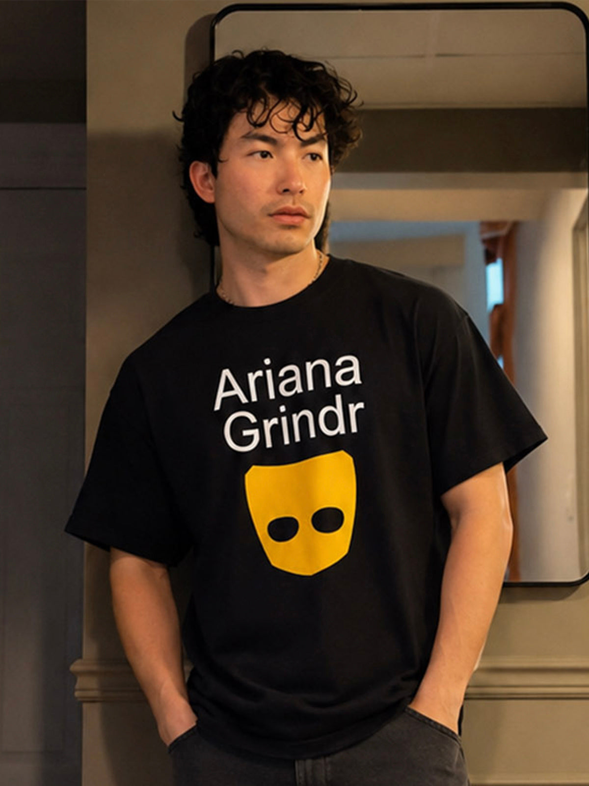 Adultes schwarzes T-Shirt mit Grafikdruck | Kins Class