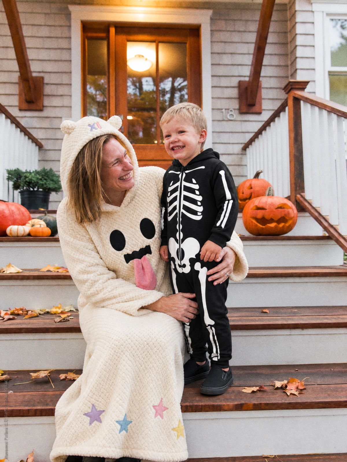 Halloween Plush Hooded Sleep Robe, Ghost Pumpkin Spooky‑Face Coral Fleece Loungewear