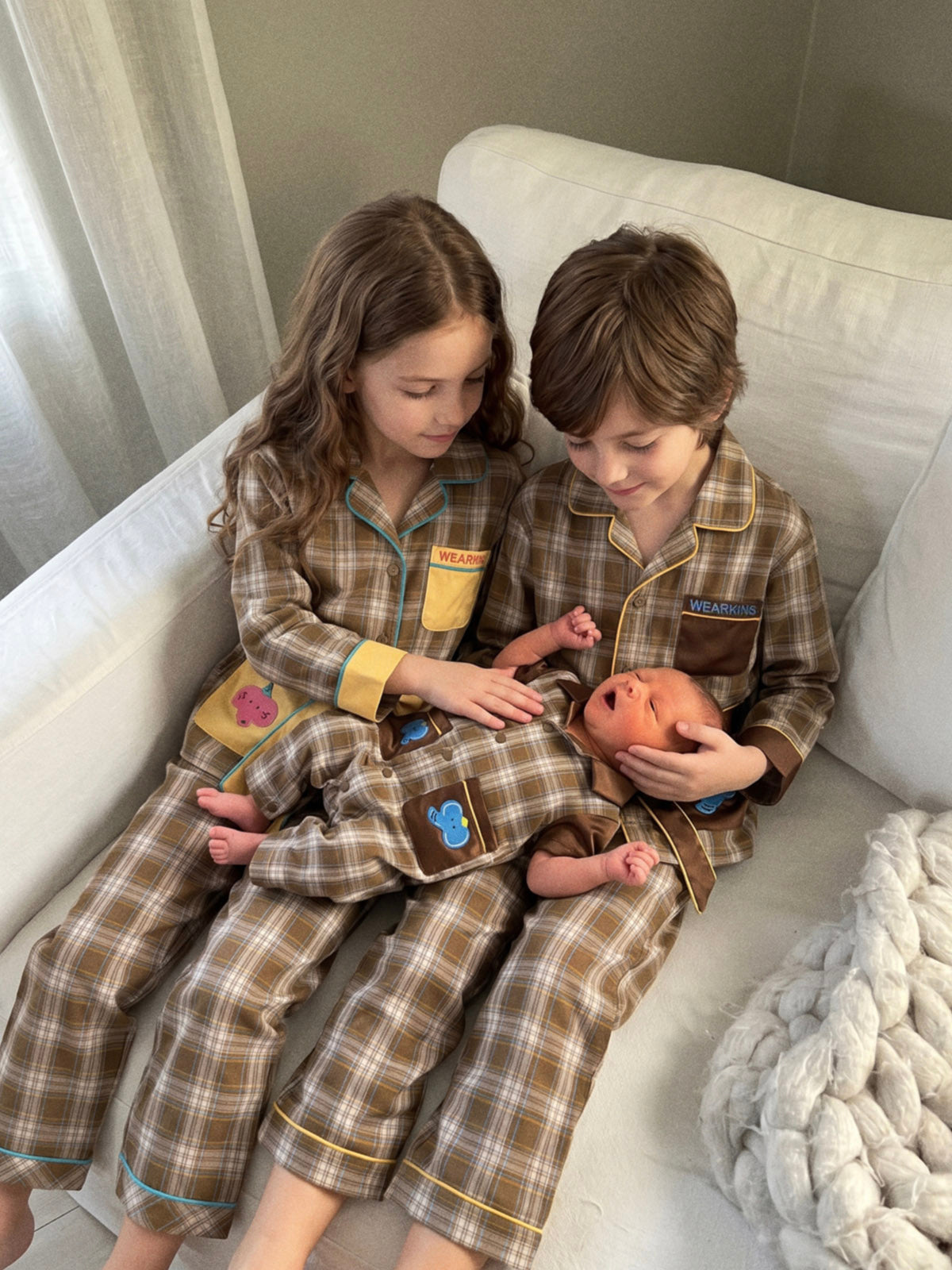 Cozy Nest Elephant Embroidered Plaid Pajamas Suit for Kids